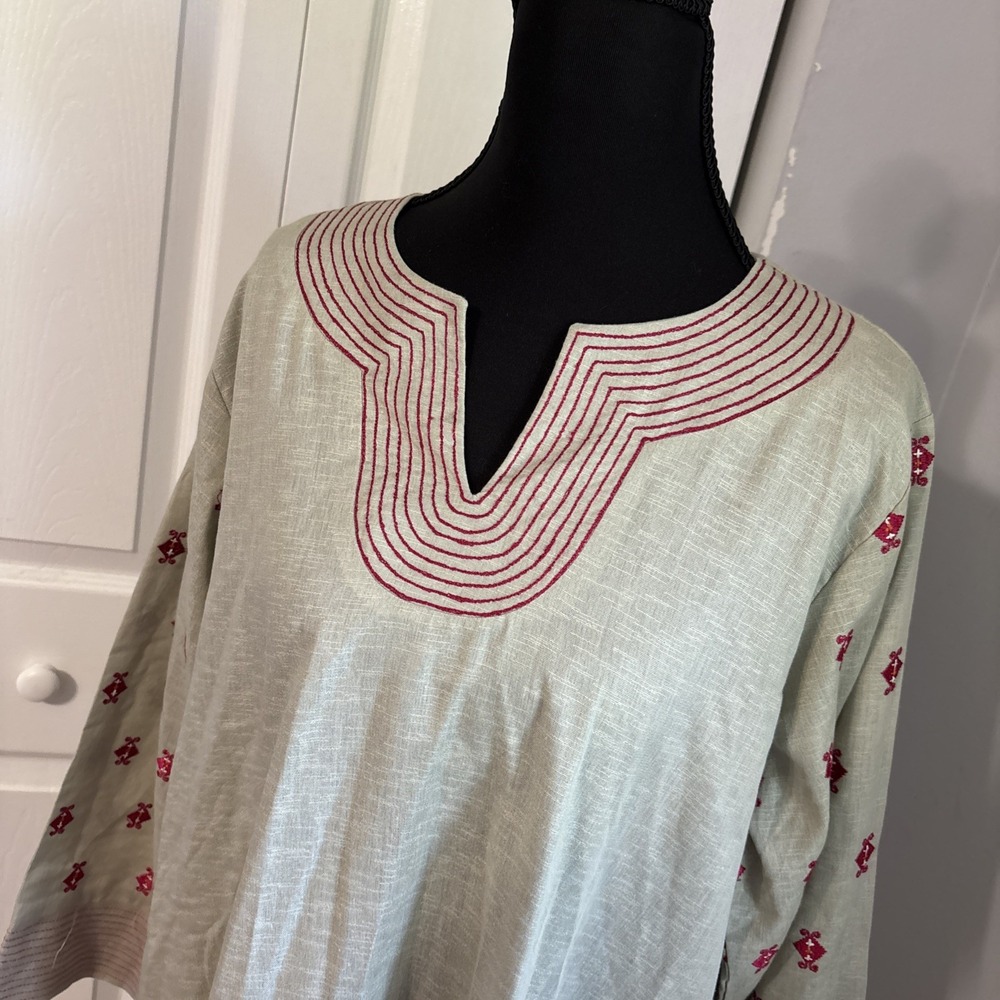 BNWT NISHAT  Pret Embroidered Beige VNeck PATTERNED COTTON Caftan